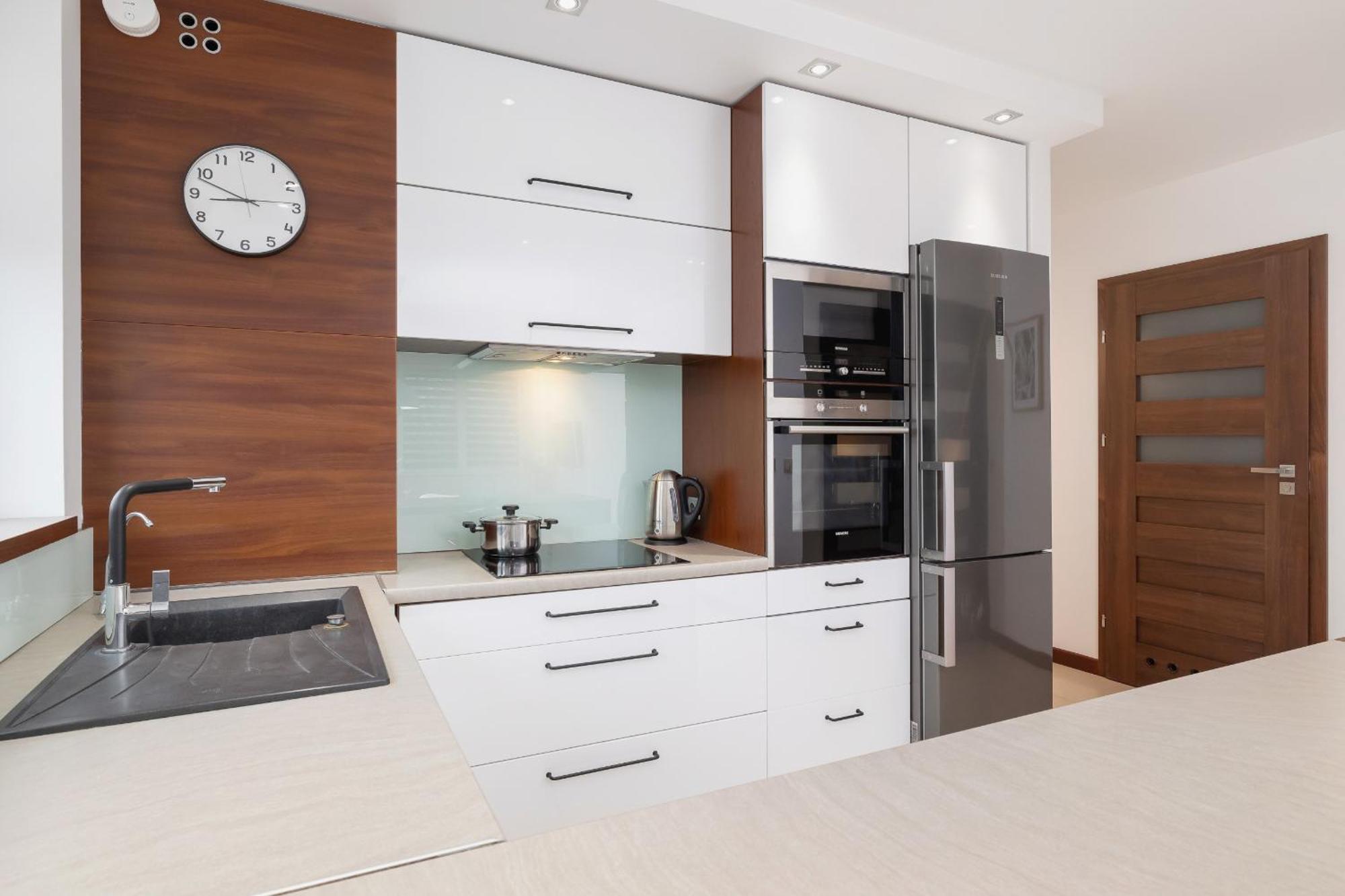 Dworska Modern Apartment In Zabrze By Rent Like Home Extérieur photo